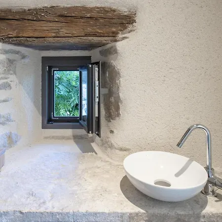 Semesterbostad La Maison De Louise